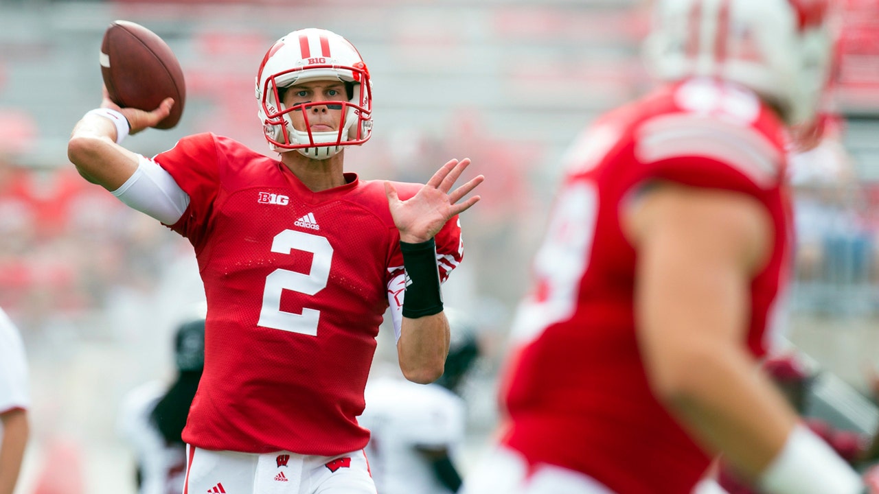 Wisconsin's Stave not shying away from QB competition